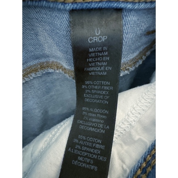 Chico’s So Slimming Girlfriend Destructed Crop Jeans Size 0/4 Reg Light Wash - Picture 7 of 7